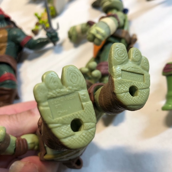 Lot Of 15 Assorted Teenage Mutant Ninja Turtles TMNT 2002-2012 - Picture 10 of 11